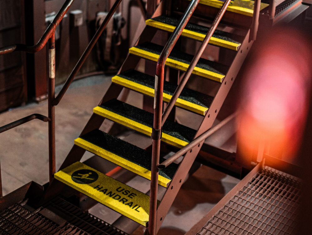 Skridsikring, evakuering og beskyttelsesprodukter.