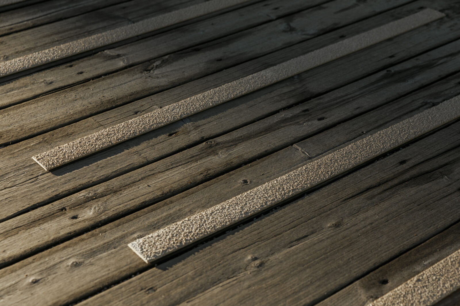 Hvordan fungerer skridsikre gulve?