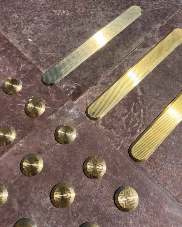 Ledelinje LUTHAGEN – Eco-messing – Taktil ledelinje og stopmarkeringer