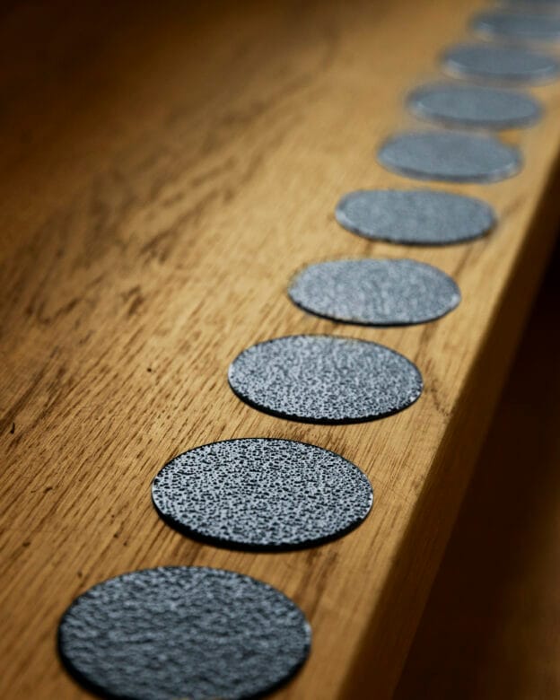 Kontrastprik ERIKSBERG – kontrastmarkering 3M til indendørs brug, Ø50 mm